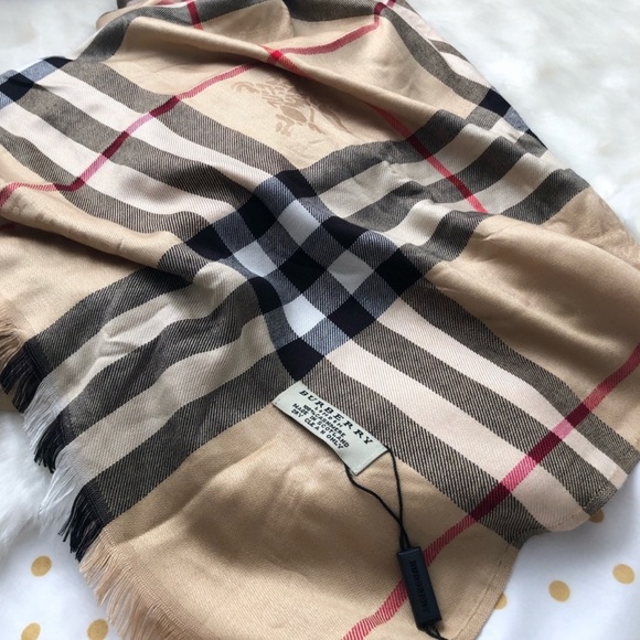 Burberry Accessories - Burberry scarf